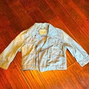 Levi’s cropped 3/4th sleeve jacket elastic hemline and cuffs big lapel zip